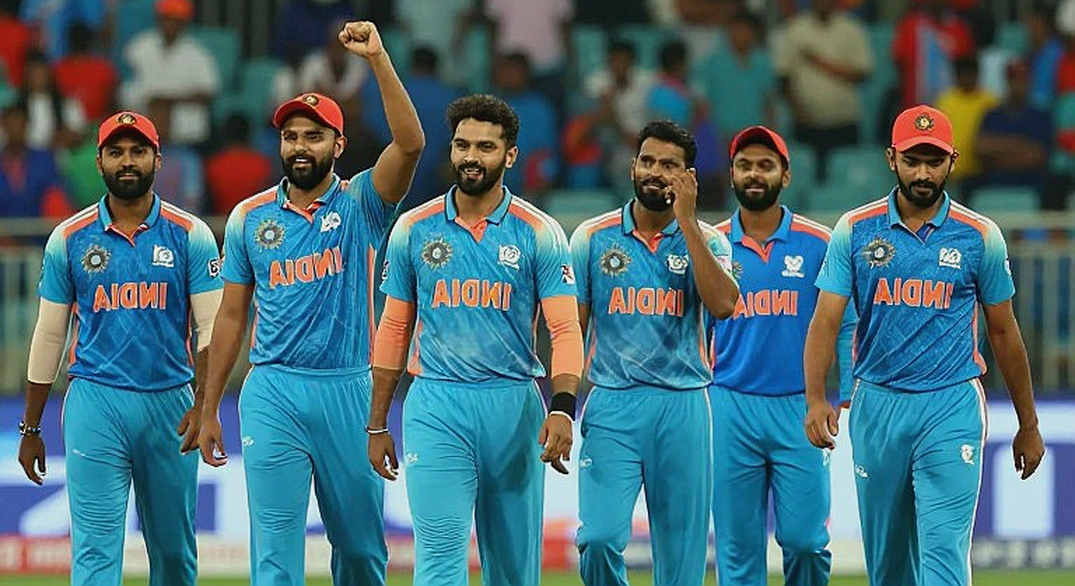 ১৯/৩ থেকে ২৪১: ইংল্যান্ডের ভেঙে পড়া ইনিংস এবং একটি বেনামি রিপোর্টের পাঠোদ্ধার